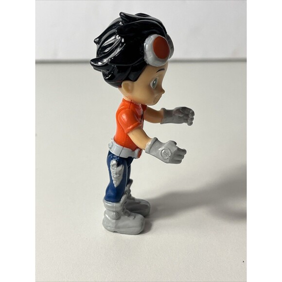 Rusty Rivets Action Figure 3.5" Black Lightning Logo Orange Goggles articulated - Picture 4 of 6